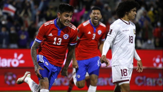 Erick Pulgar anotó un golazo de cabeza para el 1-0 de la Roja sobre Venezuela