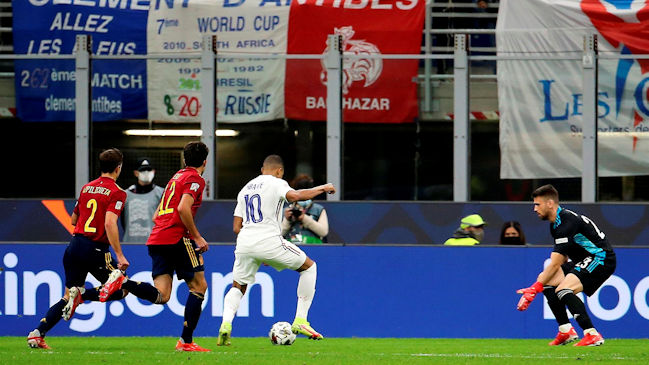 La UEFA planea cambios a la regla del fuera de juego por polémico gol de Mbappé a España