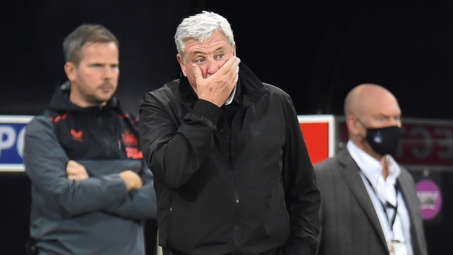 Newcastle comienza su renovación con la salida del entrenador Steve Bruce