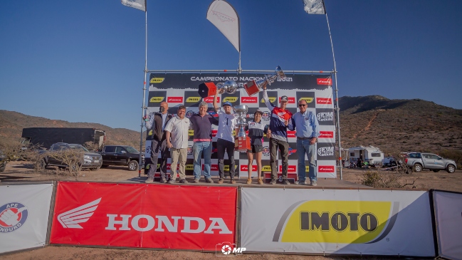 Jeremías Schiele y Tania González se coronaron campeones en Torneo Nacional de Moto Enduro FIM