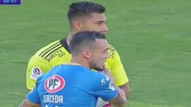 El aplaudido gesto de Roberto Cereceda tras grueso error del portero Julio Fierro en Colo Colo