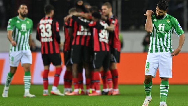 Bayer Leverkusen aplastó a Real Betis de Manuel Pellegrini en un duelo sin chilenos en cancha