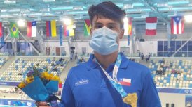Eduardo Cisternas obtuvo oro y récord nacional adulto en el Sudamericano Juvenil de Natación