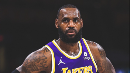 LeBron James comandó el triunfo de Los Angeles Lakers sobre Oklahoma City Thunder en la NBA