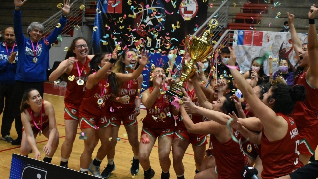 Sportiva Italiana alzó el título en la Liga Nacional Femenina de Baloncesto  - AlAireLibre.cl