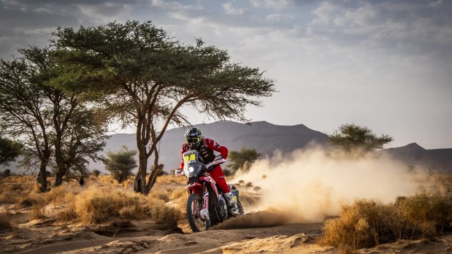 Pablo Quintanilla remató segundo en el prólogo del Dakar 2022