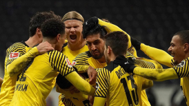 Borussia Dortmund remontó de visita ante Eintracht Frankfurt y se acercó a Bayern Munich