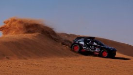 Peterhansel logró su primer triunfo en 2022 y Al-Attiyah mantuvo el liderato en los autos del Dakar