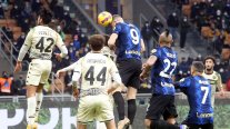 El oportuno gol de cabeza de Edin Dzeko que le dio la victoria a Inter de Milán sobre Venezia