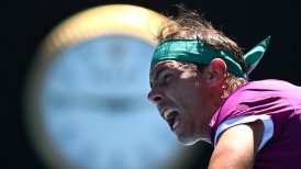 Nadal frenó el ímpetu de Shapovalov pese a problemas físicos y avanzó a semifinales en Australia