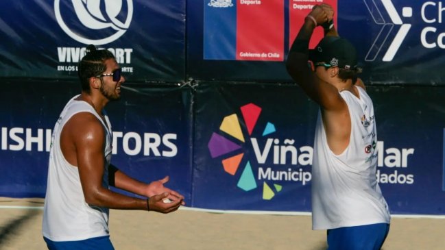 Vicente Droguett y Noé Aravena vencieron a los primos Grimalt en el Sudamericano de Vóleibol Playa