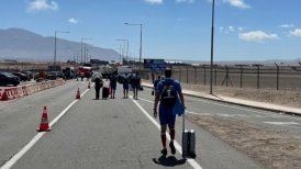 ¡Llegaron caminando al aeropuerto! Antofagasta finalmente viajó a Santiago para enfrentar a la U