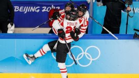 Canadá se colgó el oro en el hockey sobre hielo femenino