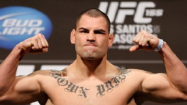 Caín Velásquez, ex campeón de UFC, fue detenido por intento de asesinato