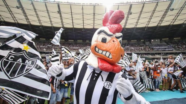 Mascota de Atlético Mineiro fue sancionada por perseguir a jugadores de Cruzeiro en celebración de un gol