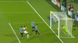¡Escándalo! La polémica jugada que alegaron como gol en Perú en los descuentos ante Uruguay