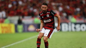 Mauricio Isla fue titular en empate de Flamengo y Palmeiras en el Brasileirao