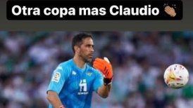 "Felicitaciones Capi": Arturo Vidal aplaudió el título de Claudio Bravo en la Copa del Rey con Betis