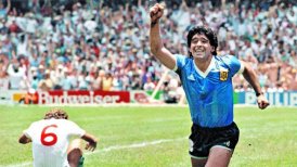 Camiseta que usó Maradona en "la mano de Dios" y el gol de siglo fue subastada por millonaria cifra