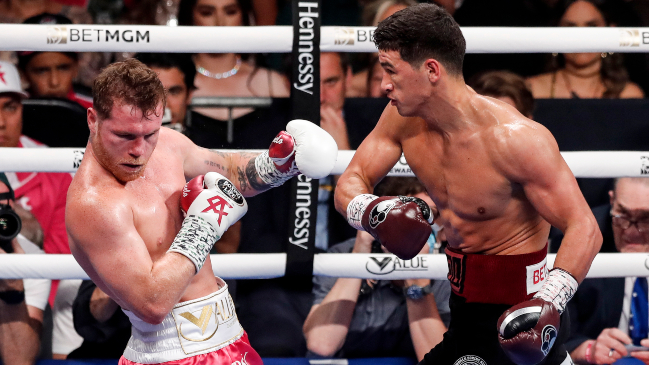 Dmitry Bivol conservó el título semicompleto AMB tras vencer a Saúl "Canelo" Álvarez en Las Vegas