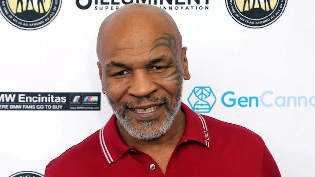 Mike Tyson no tendrá que enfrentar cargos por golpiza a un pasajero en un avión