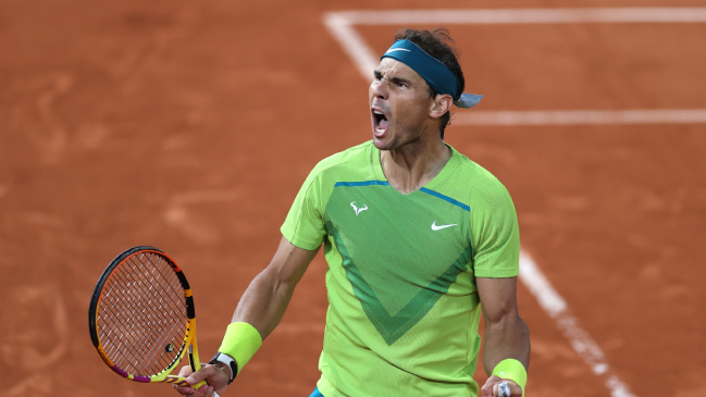 Un demoledor Nadal batió a Djokovic en un memorable partido y avanzó semis de Roland Garros
