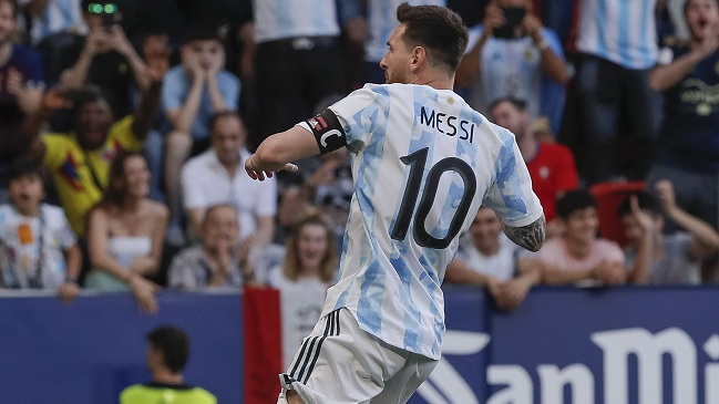 Marco Van Basten lapidario: Messi no está entre los tres mejores de la historia