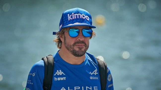 Fernando Alonso dominó el último libre en el agua de Montreal