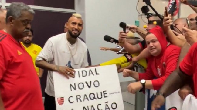 Arturo Vidal tras gran recibimiento en Río: Todavía estamos en conversaciones