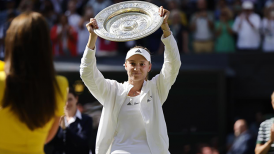 Elena Rybakina: Ser la ganadora en Wimbledon es asombroso, es difícil explicar lo contenta que estoy