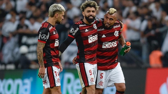 Flamengo de Vidal y Pulgar visita a Sao Paulo en busca del triunfo para tratar de escalar en el Brasileirao