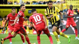 Leverkusen contó con Aránguiz en caída ante Dortmund en su estreno en la Bundesliga