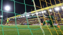 El gol de penal de Marcelino Núñez en avance de Norwich en la Copa de la Liga