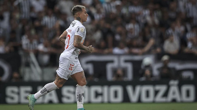 Eduardo Vargas estuvo ausente del exigido triunfo de Atlético Mineiro sobre Coritiba