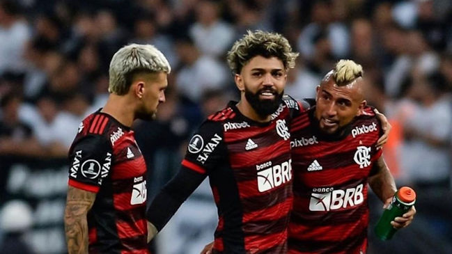 Flamengo de Vidal y Pulgar visita a Botafogo con el liderato del Brasileirao en la mira