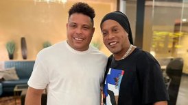 Ronaldinho tuvo especial encuentro con Ronaldo: Siempre es una alegría encontrarnos, hermano