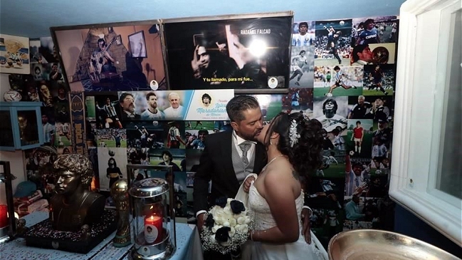 Iglesia de Maradona realizó su primera boda en México