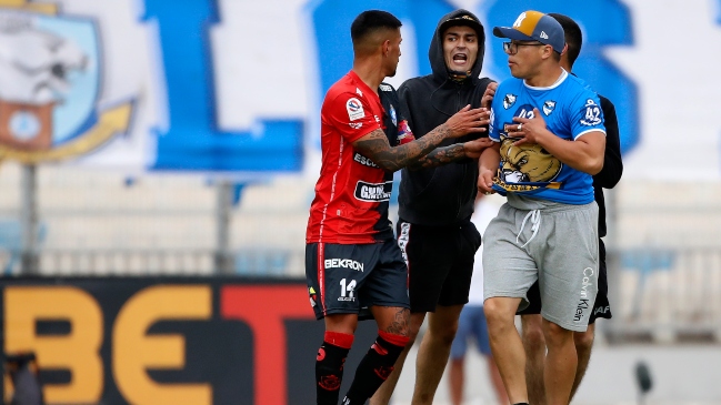 Piero Maza informó a hinchas que increparon a jugadores de Antofagasta