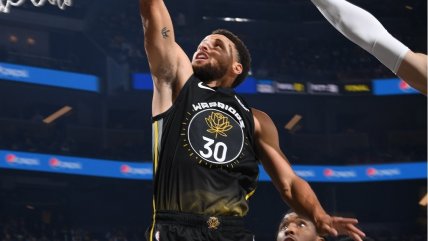 Un excepcional Stephen Curry lideró la victoria de Golden State Warriors ante Cleveland Cavaliers