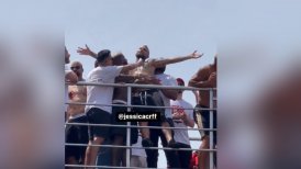 El desenfrenado festejo de Arturo Vidal en el desfile de Flamengo que se viralizó en redes