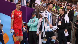 El triste registro de "Dibu" Martínez en su debut en el Mundial: No tuvo atajadas