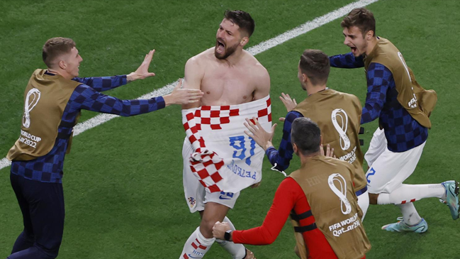 Este gol de Bruno Petkovic le dio la luz a Croacia ante Brasil