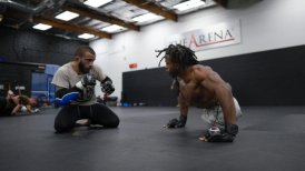 Zion Clark cumplió su sueño: Luchador sin piernas debutó con un triunfo en las artes marciales mixtas