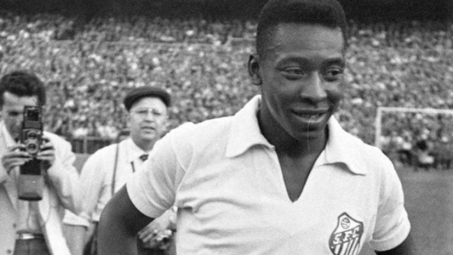 [Anecdotario] La regla para Pelé al llegar a Santos: No lea periódicos ni escuche radio