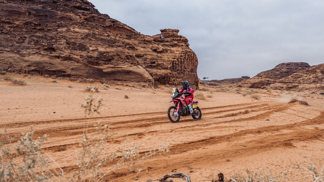 Pablo Quintanilla logró un meritorio segundo lugar en la cuarta etapa del Dakar