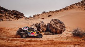 "Chaleco" López se quedó sin gasolina y se alejó de los puestos de avanzada en el Rally Dakar