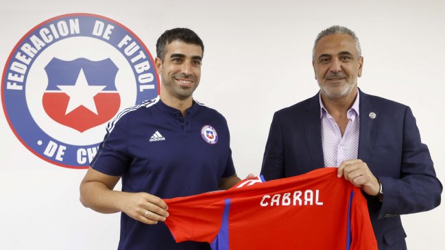Ignacio Cabral se convirtió en el nuevo DT de la Roja de futsal