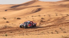 Al-Attiyah ganó la sexta etapa del Dakar sin dirección asistida los últimos 40 kilómetros