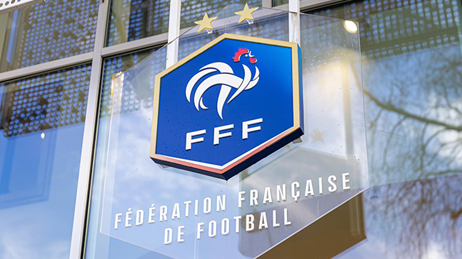 Presidente de la Federación Francesa de Fútbol fue apartado de su cargo tras burla a Zidane