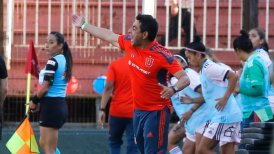 Universidad de Chile anunció la salida del técnico Carlos Véliz del equipo femenino